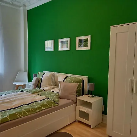 Xenia Apartment *