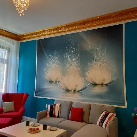 Xenia Apartment *